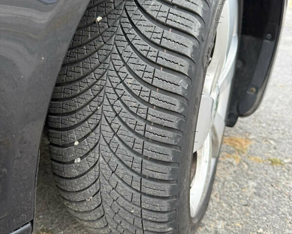 Чорний Шкода Октавія, об'ємом двигуна 1.8 л та пробігом 230 тис. км за 8900 $, фото 8 на Automoto.ua