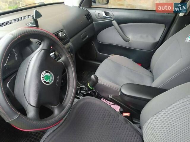 Черный Шкода Октавия, объемом двигателя 1.6 л и пробегом 196 тыс. км за 6200 $, фото 2 на Automoto.ua