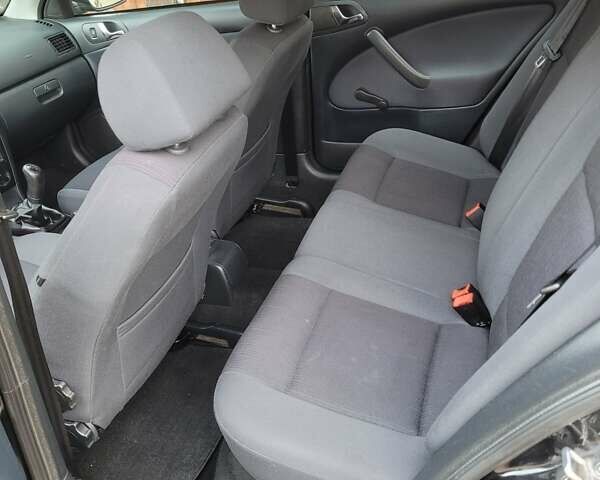 Черный Шкода Октавия, объемом двигателя 1.6 л и пробегом 197 тыс. км за 7150 $, фото 21 на Automoto.ua