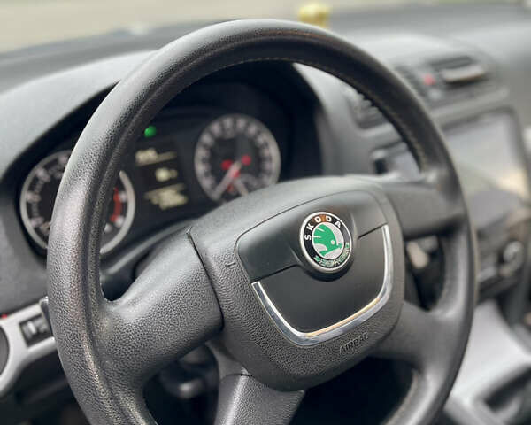 Чорний Шкода Октавія, об'ємом двигуна 1.4 л та пробігом 273 тис. км за 8100 $, фото 25 на Automoto.ua
