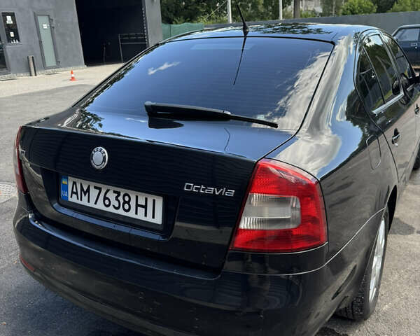 Черный Шкода Октавия, объемом двигателя 1.9 л и пробегом 313 тыс. км за 8300 $, фото 7 на Automoto.ua