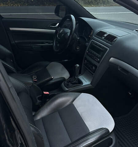 Черный Шкода Октавия, объемом двигателя 1.97 л и пробегом 267 тыс. км за 10500 $, фото 10 на Automoto.ua