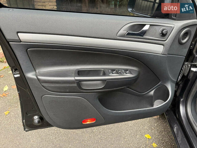 Чорний Шкода Октавія, об'ємом двигуна 2 л та пробігом 210 тис. км за 10490 $, фото 10 на Automoto.ua