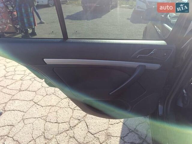 Чорний Шкода Октавія, об'ємом двигуна 1.8 л та пробігом 182 тис. км за 7600 $, фото 29 на Automoto.ua