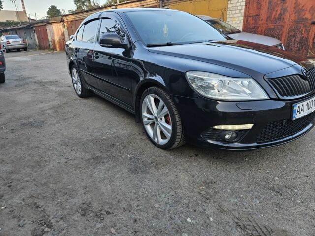 Черный Шкода Октавия, объемом двигателя 2 л и пробегом 253 тыс. км за 10000 $, фото 4 на Automoto.ua