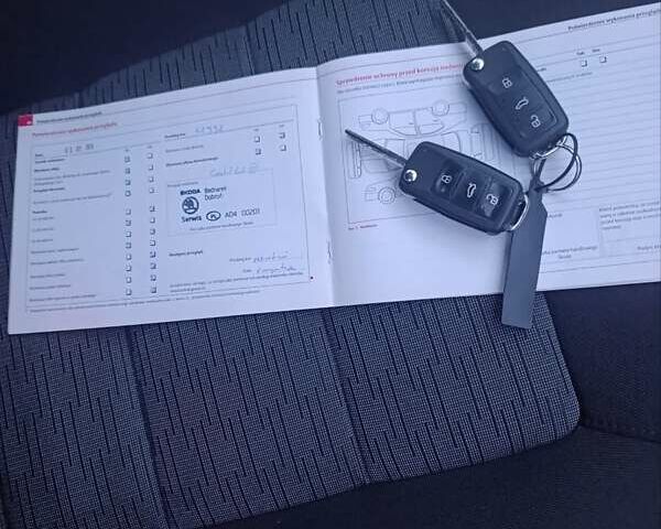 Черный Шкода Октавия, объемом двигателя 1.4 л и пробегом 165 тыс. км за 8250 $, фото 41 на Automoto.ua