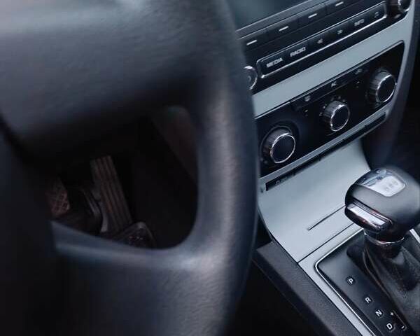 Черный Шкода Октавия, объемом двигателя 1.4 л и пробегом 165 тыс. км за 8250 $, фото 24 на Automoto.ua