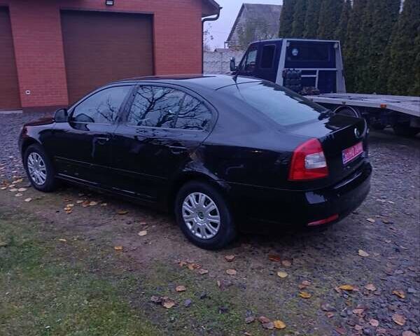 Черный Шкода Октавия, объемом двигателя 1.4 л и пробегом 165 тыс. км за 8250 $, фото 2 на Automoto.ua