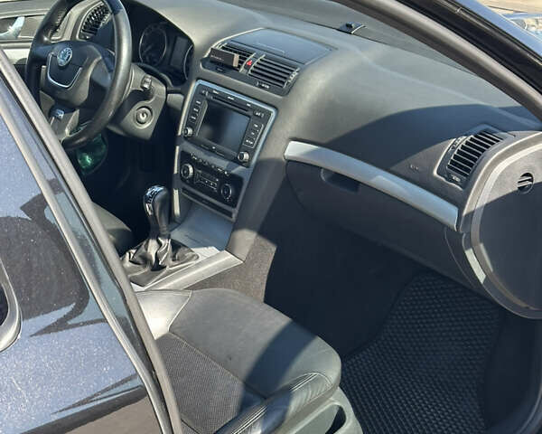 Чорний Шкода Октавія, об'ємом двигуна 1.98 л та пробігом 243 тис. км за 10500 $, фото 10 на Automoto.ua