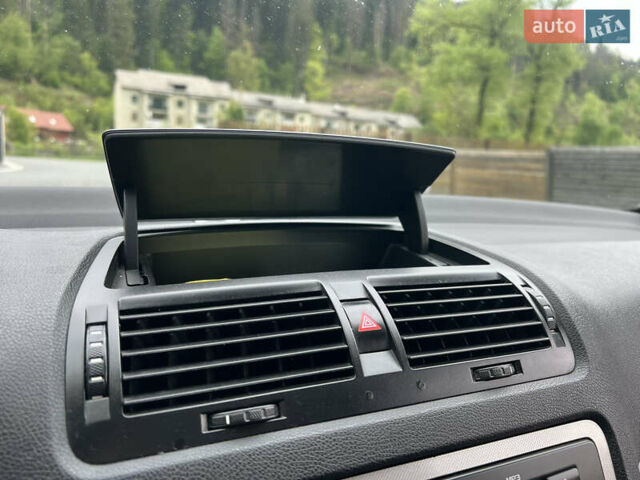 Чорний Шкода Октавія, об'ємом двигуна 1.6 л та пробігом 261 тис. км за 7900 $, фото 84 на Automoto.ua