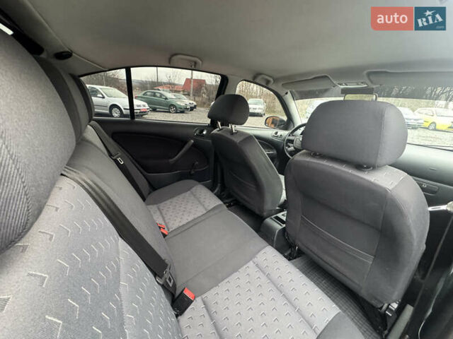 Черный Шкода Октавия, объемом двигателя 1.6 л и пробегом 173 тыс. км за 6700 $, фото 29 на Automoto.ua