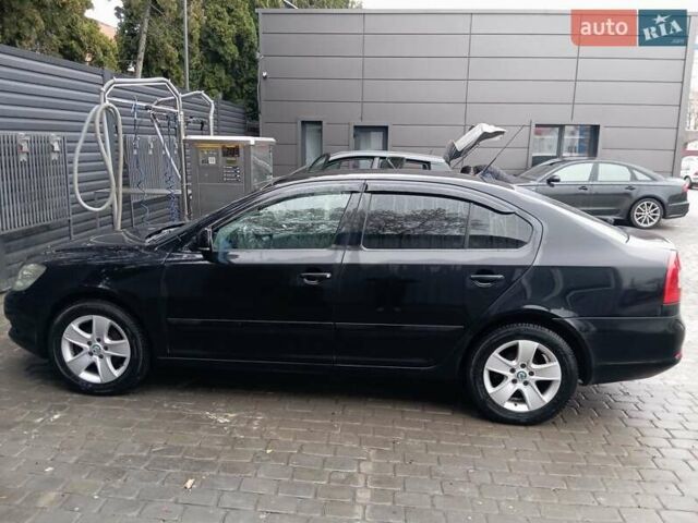 Черный Шкода Октавия, объемом двигателя 1.6 л и пробегом 279 тыс. км за 7500 $, фото 3 на Automoto.ua