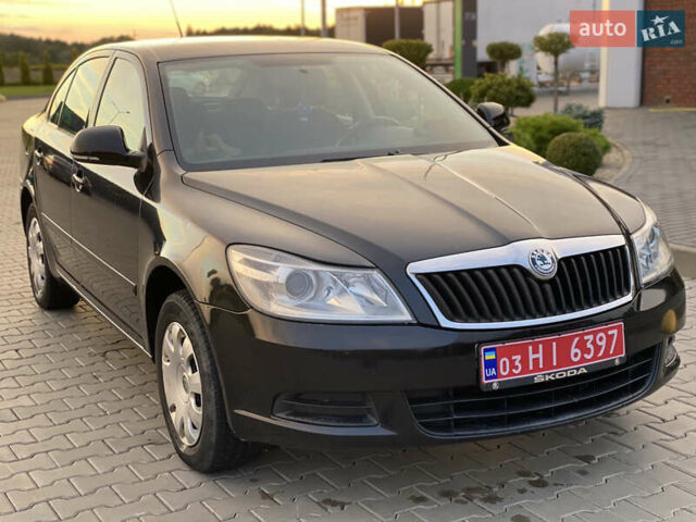 Чорний Шкода Октавія, об'ємом двигуна 1.6 л та пробігом 249 тис. км за 7650 $, фото 2 на Automoto.ua