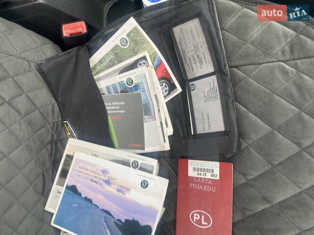 Чорний Шкода Октавія, об'ємом двигуна 1.8 л та пробігом 278 тис. км за 9100 $, фото 8 на Automoto.ua