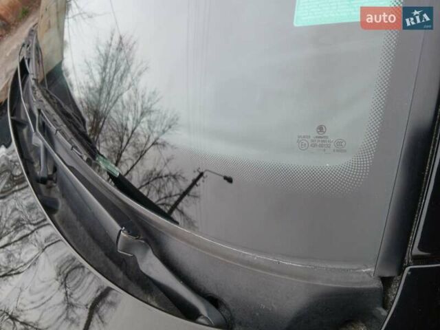 Чорний Шкода Октавія, об'ємом двигуна 1.6 л та пробігом 126 тис. км за 6600 $, фото 16 на Automoto.ua