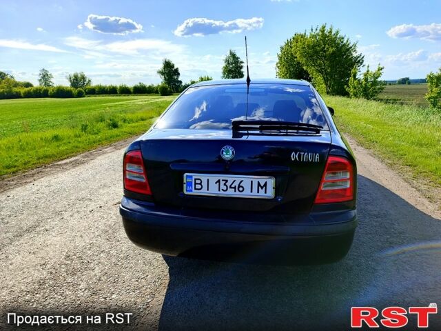 Черный Шкода Октавия, объемом двигателя 1.6 л и пробегом 245 тыс. км за 5500 $, фото 3 на Automoto.ua