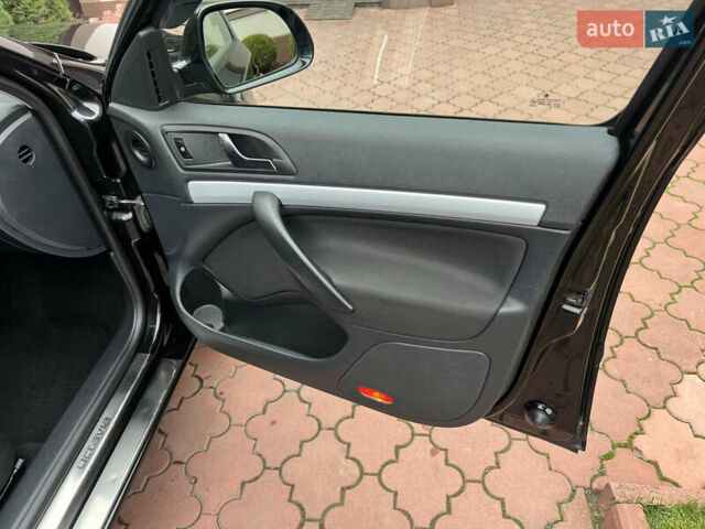 Черный Шкода Октавия, объемом двигателя 1.6 л и пробегом 117 тыс. км за 8999 $, фото 30 на Automoto.ua