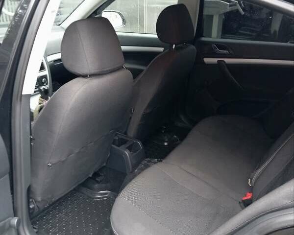 Черный Шкода Октавия, объемом двигателя 1.6 л и пробегом 279 тыс. км за 7500 $, фото 9 на Automoto.ua