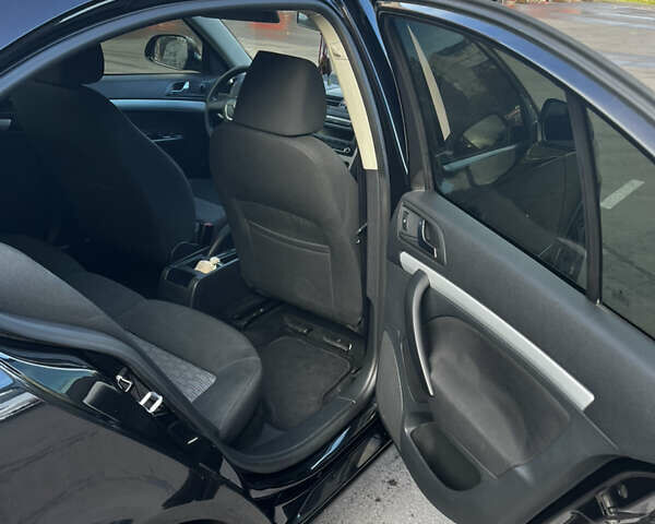 Шкода Октавія 2010 у Києві на Automoto.ua Чорний Шкода Октавія, об'ємом двигуна 1.8 л та пробігом 185 тис. км за 6900 $, фото 10 на Automoto.ua