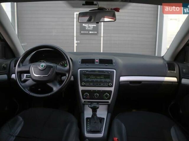 Черный Шкода Октавия, объемом двигателя 1.8 л и пробегом 201 тыс. км за 8300 $, фото 13 на Automoto.ua