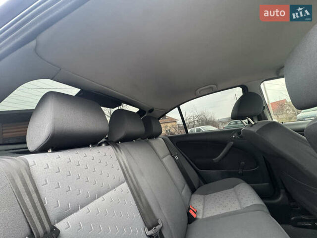 Черный Шкода Октавия, объемом двигателя 1.6 л и пробегом 173 тыс. км за 6700 $, фото 30 на Automoto.ua