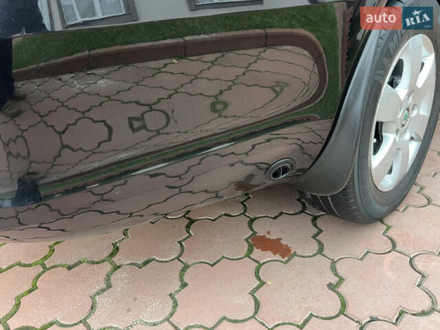 Черный Шкода Октавия, объемом двигателя 1.6 л и пробегом 117 тыс. км за 8999 $, фото 17 на Automoto.ua