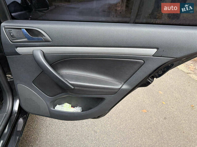 Чорний Шкода Октавія, об'ємом двигуна 2 л та пробігом 210 тис. км за 10490 $, фото 17 на Automoto.ua