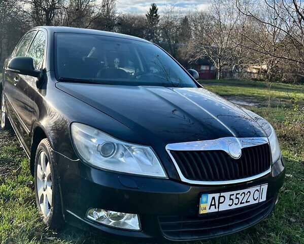 Черный Шкода Октавия, объемом двигателя 1.8 л и пробегом 328 тыс. км за 6500 $, фото 5 на Automoto.ua