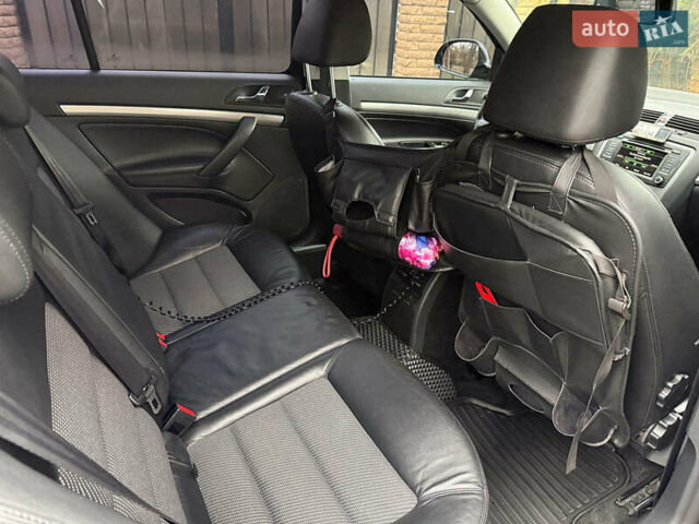 Чорний Шкода Октавія, об'ємом двигуна 2 л та пробігом 210 тис. км за 10490 $, фото 18 на Automoto.ua