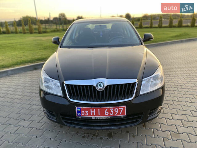 Чорний Шкода Октавія, об'ємом двигуна 1.6 л та пробігом 249 тис. км за 7650 $, фото 17 на Automoto.ua