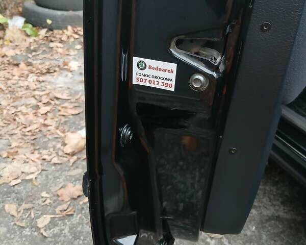 Чорний Шкода Октавія, об'ємом двигуна 1.6 л та пробігом 126 тис. км за 6600 $, фото 12 на Automoto.ua