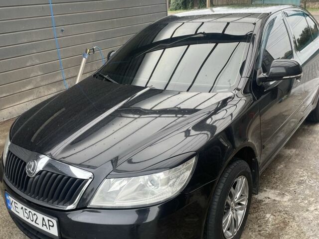 Черный Шкода Октавия, объемом двигателя 1.8 л и пробегом 240 тыс. км за 7199 $, фото 1 на Automoto.ua