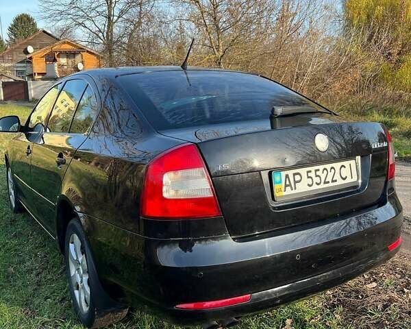 Черный Шкода Октавия, объемом двигателя 1.8 л и пробегом 328 тыс. км за 6500 $, фото 12 на Automoto.ua