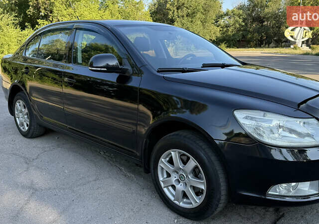 Черный Шкода Октавия, объемом двигателя 0 л и пробегом 131 тыс. км за 7900 $, фото 6 на Automoto.ua