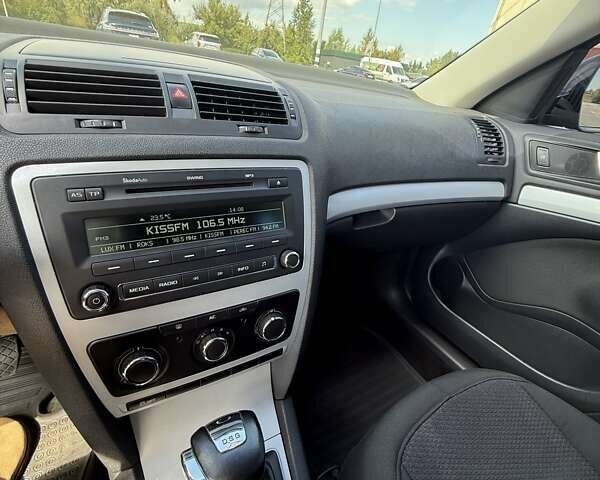 Чорний Шкода Октавія, об'ємом двигуна 1.8 л та пробігом 171 тис. км за 8000 $, фото 3 на Automoto.ua