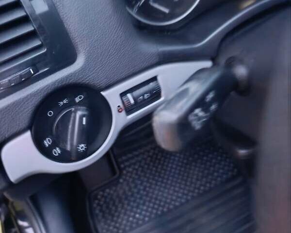 Черный Шкода Октавия, объемом двигателя 1.4 л и пробегом 165 тыс. км за 8250 $, фото 63 на Automoto.ua
