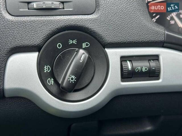 Черный Шкода Октавия, объемом двигателя 1.8 л и пробегом 206 тыс. км за 7490 $, фото 20 на Automoto.ua