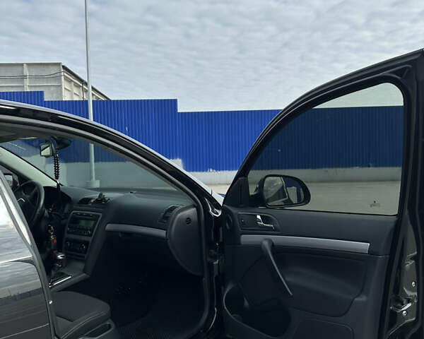 Шкода Октавия 2010 в Полтаве на Automoto.ua Черный Шкода Октавия, объемом двигателя 1.8 л и пробегом 265 тыс. км за 7400 $, фото 6 на Automoto.ua