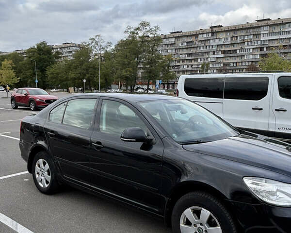 Черный Шкода Октавия, объемом двигателя 1.8 л и пробегом 287 тыс. км за 8700 $, фото 4 на Automoto.ua