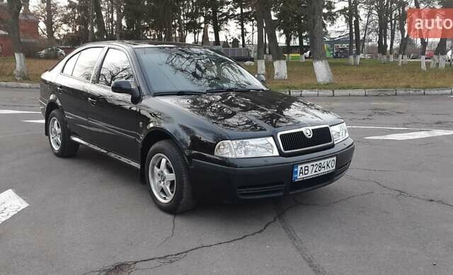 Чорний Шкода Октавія, об'ємом двигуна 1.6 л та пробігом 259 тис. км за 6700 $, фото 3 на Automoto.ua