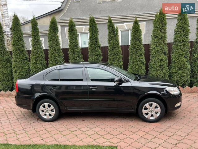 Черный Шкода Октавия, объемом двигателя 1.6 л и пробегом 117 тыс. км за 8999 $, фото 5 на Automoto.ua