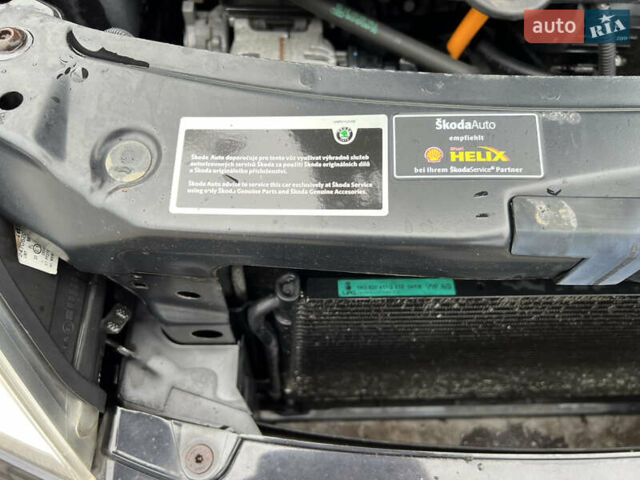 Чорний Шкода Октавія, об'ємом двигуна 1.6 л та пробігом 167 тис. км за 8150 $, фото 33 на Automoto.ua