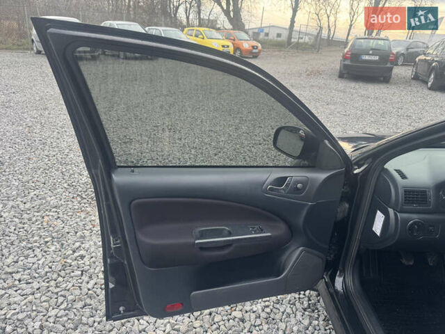 Черный Шкода Октавия, объемом двигателя 1.6 л и пробегом 173 тыс. км за 6700 $, фото 45 на Automoto.ua