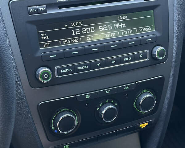 Черный Шкода Октавия, объемом двигателя 1.6 л и пробегом 178 тыс. км за 7800 $, фото 37 на Automoto.ua