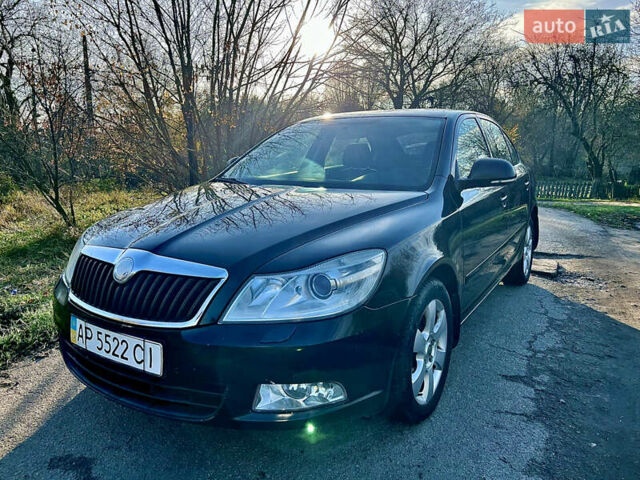 Черный Шкода Октавия, объемом двигателя 1.8 л и пробегом 328 тыс. км за 6300 $, фото 1 на Automoto.ua