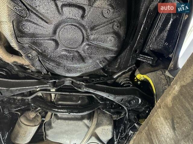 Черный Шкода Октавия, объемом двигателя 1.6 л и пробегом 320 тыс. км за 7300 $, фото 21 на Automoto.ua