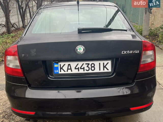 Черный Шкода Октавия, объемом двигателя 1.8 л и пробегом 205 тыс. км за 7000 $, фото 4 на Automoto.ua