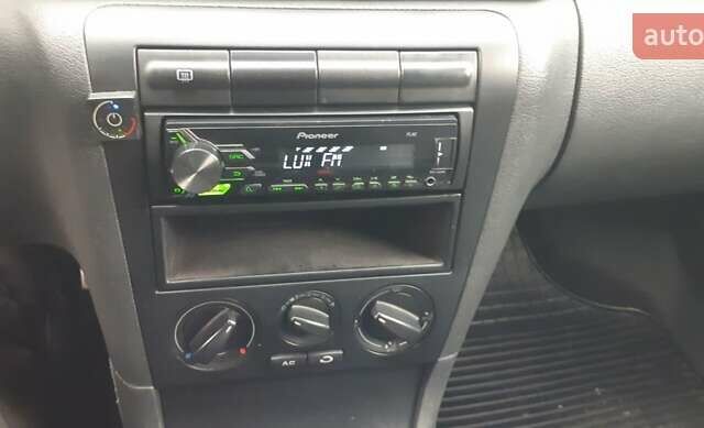 Чорний Шкода Октавія, об'ємом двигуна 1.6 л та пробігом 259 тис. км за 6700 $, фото 13 на Automoto.ua