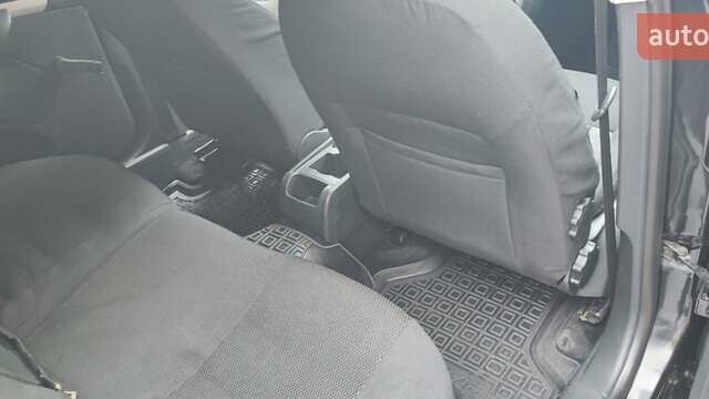 Чорний Шкода Октавія, об'ємом двигуна 1.6 л та пробігом 279 тис. км за 7200 $, фото 18 на Automoto.ua