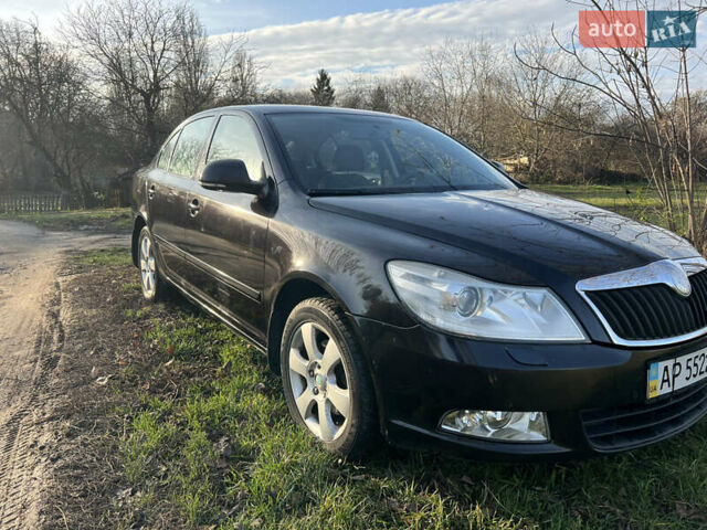 Черный Шкода Октавия, объемом двигателя 1.8 л и пробегом 328 тыс. км за 6300 $, фото 9 на Automoto.ua